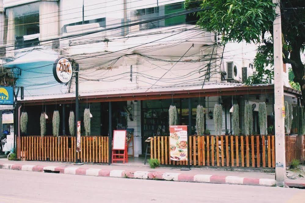 Zion Hostel Chiang Mai Buitenkant foto